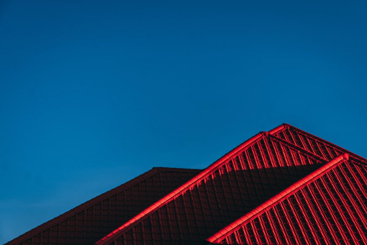 Guide to Choosing a Roof for Your Private House: Top 8 Factors