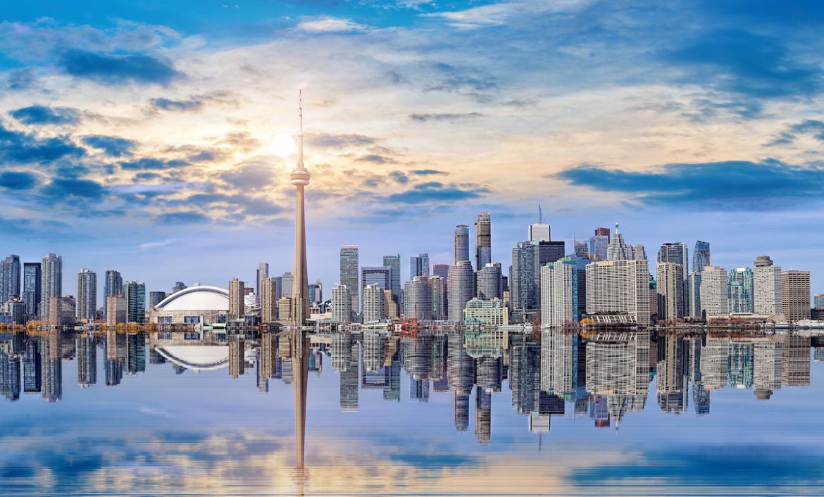Most Iconic Canadian Buildings: Interesting Facts and Pictures