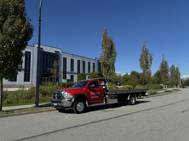 How to Transport Heavy or Specialized Vehicles Safely Across British Columbia